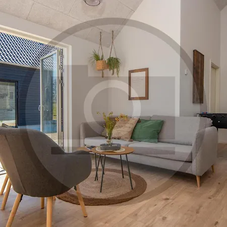 Semesterbostad Amazing In