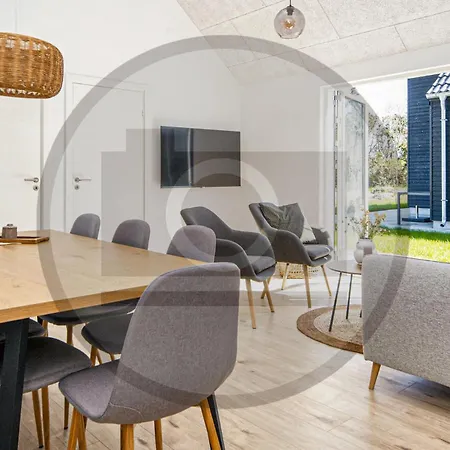 Amazing In Semesterbostad *